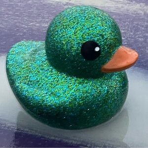 Meet your Posher, Elise